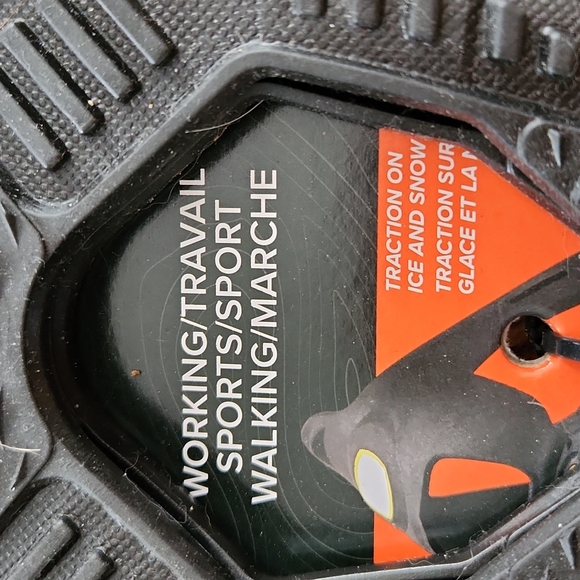 Snow Shoes - Picture 2 of 3